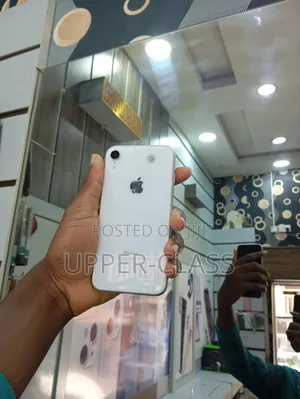 Apple iPhone XR 128 GB White