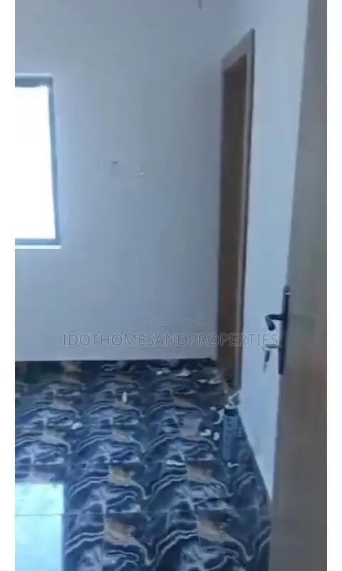 Mini Flat in Yaba for rent