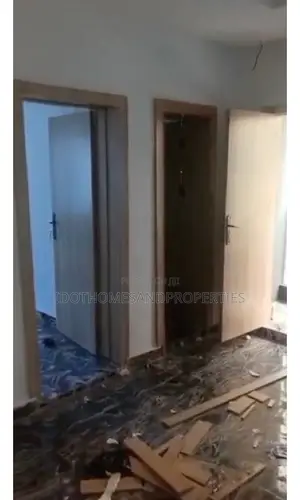 Mini Flat in Yaba for rent