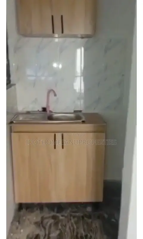 Mini Flat in Yaba for rent