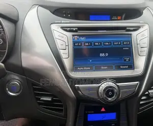 Hyundai Elantra 2013 Silver