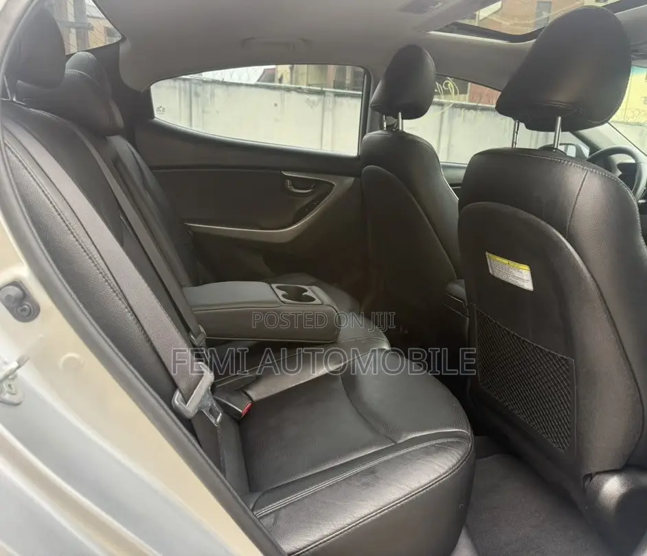 Hyundai Elantra 2013 Silver