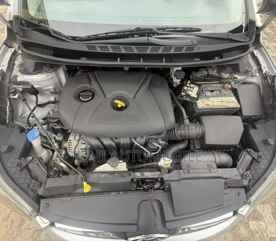 Hyundai Elantra 2013 Silver
