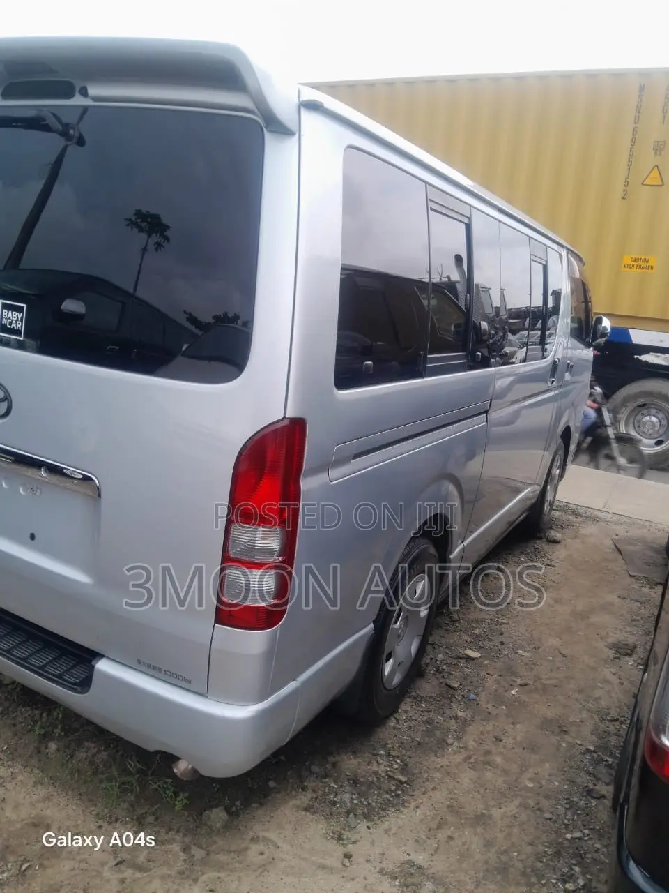 Toyota HiAce 2012 Grey