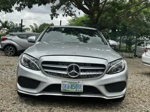 Mercedes-Benz C300 2016 Silver