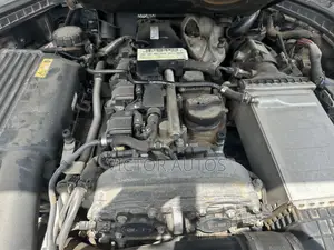 Mercedes-Benz C300 2016 Silver