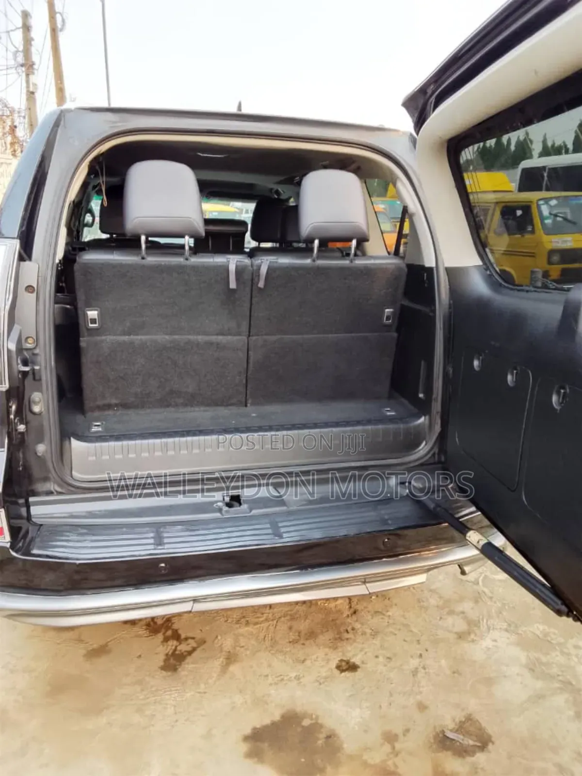 Lexus GX 460 2011 Black