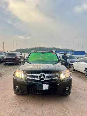 Mercedes-Benz GLK-Class 2010 Black