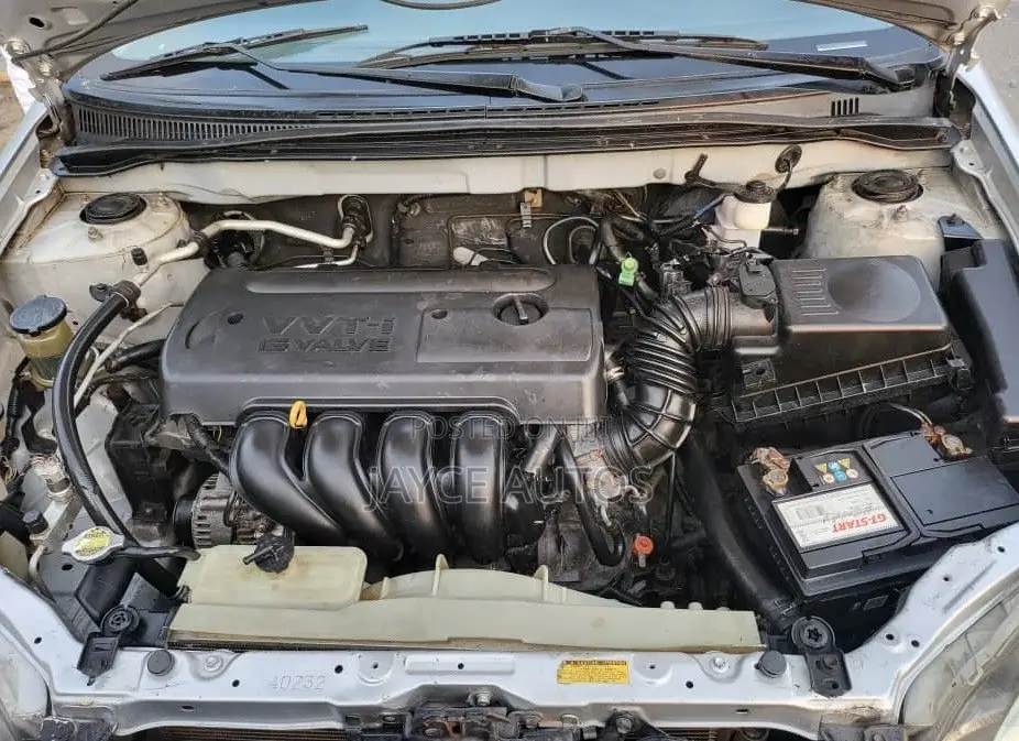Toyota Corolla 2005 Silver