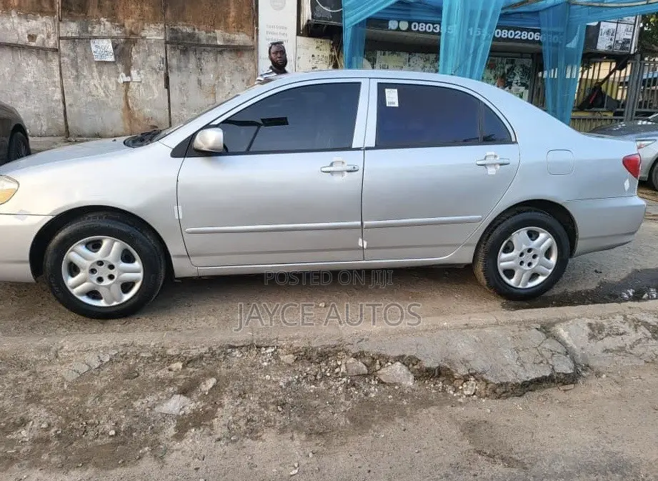 Toyota Corolla 2005 Silver