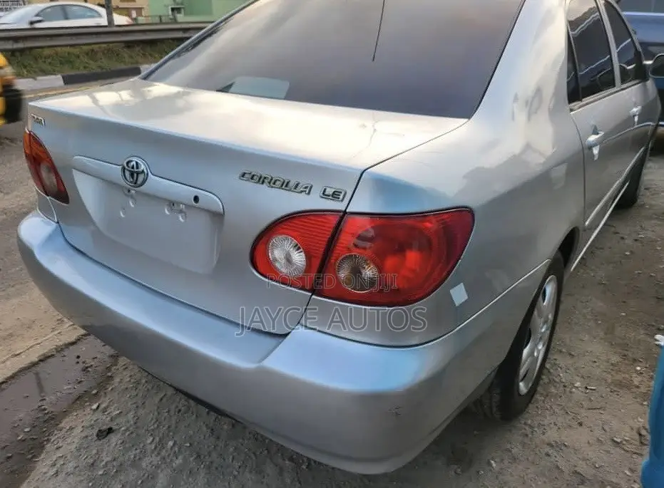 Toyota Corolla 2005 Silver