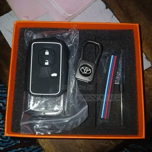 Toyota 3 Buttons Metallic + Silicone Car Keycover/Keyholder