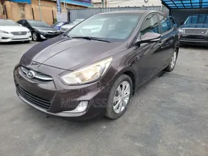 Hyundai Accent 2016 Brown