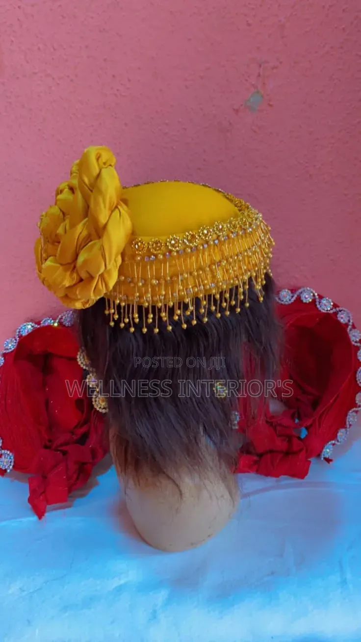 Signature Fascinator