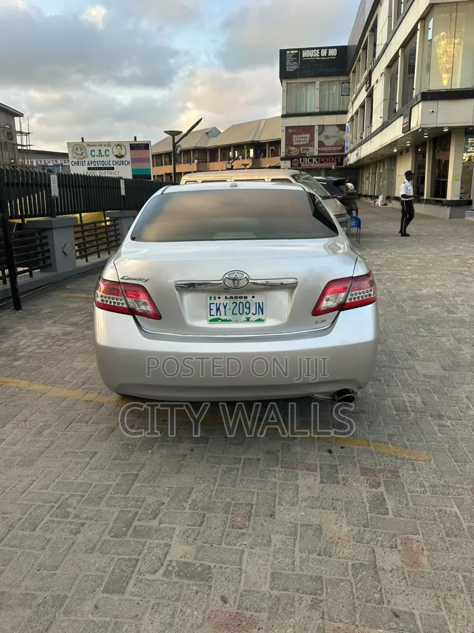 Toyota Camry 2010 Silver
