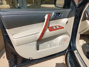 Toyota Highlander 2010 Black
