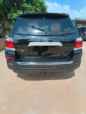 Toyota Highlander 2010 Black