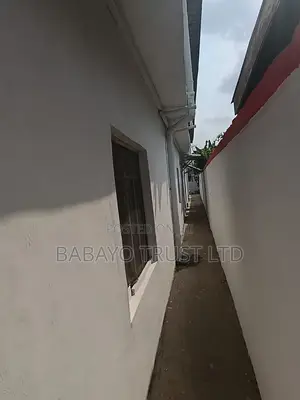 12bdrm Block of Flats in Abaranje for sale
