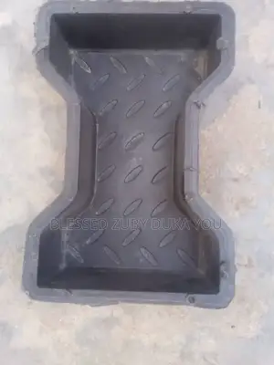 Interlocking Moulds Electric Fence System