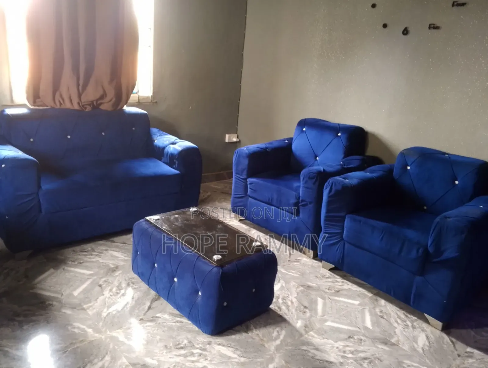Neatly Used 7sitters Cushion Chairs With Centre Table.