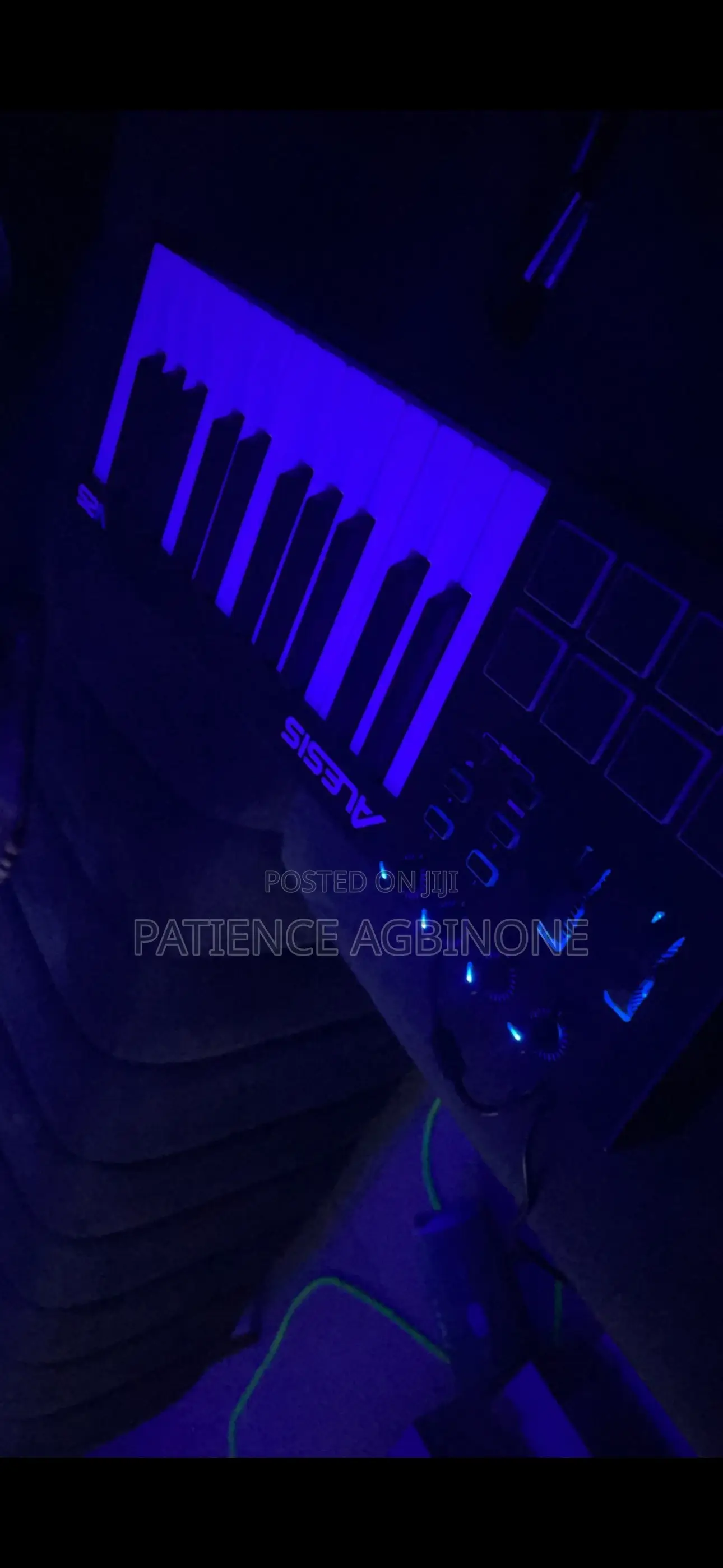 Alesis V25 Midi