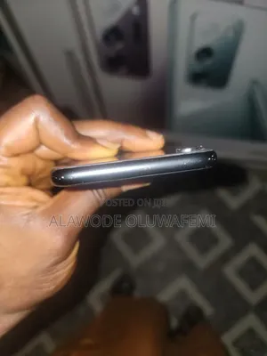 Apple iPhone XR 64 GB Black