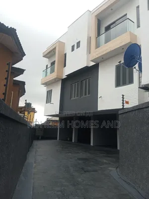 4bdrm Duplex in Secured Area, Mende for sale
