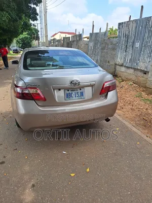Toyota Camry 2008 Gold