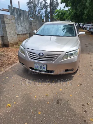 Toyota Camry 2008 Gold