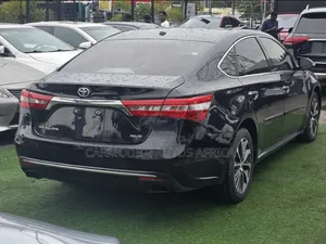 Toyota Avalon 2018 Black