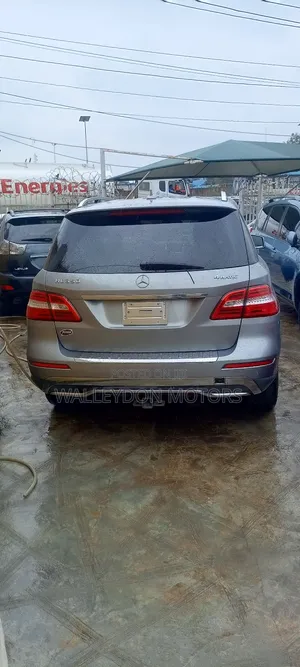 Mercedes-Benz M Class ML350 4dr SUV (3.5L 6cyl 7A) 2015 Gray