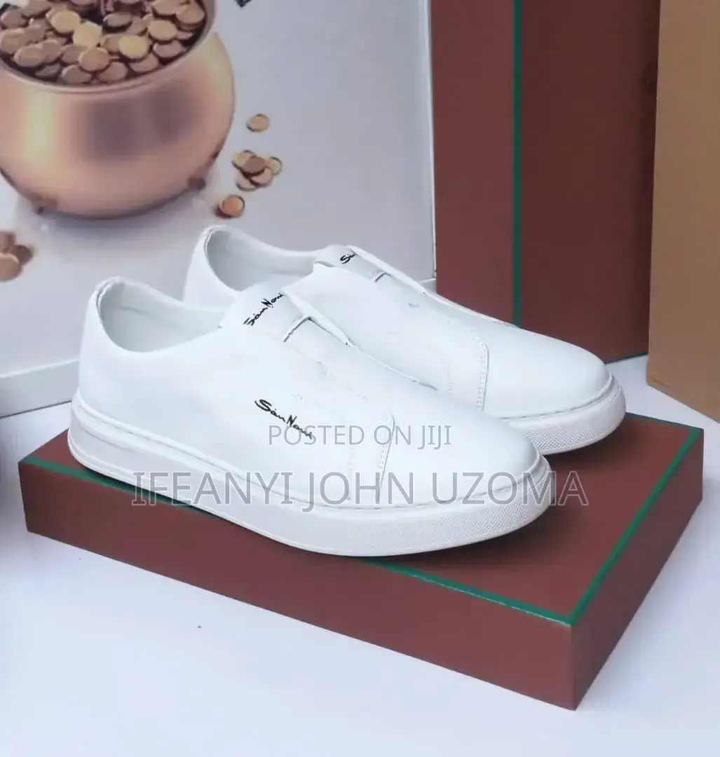 Luxury Smart White Color Shoe