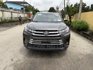 Toyota Highlander Limited V6 4x4 (3.5L 6cyl 6A) 2016 Gray