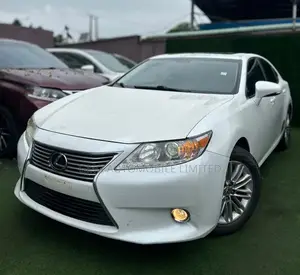 Lexus ES 350 FWD 2013 White