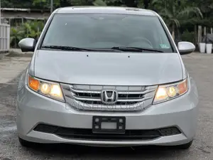 Honda Odyssey EX-L w/Navigation 4dr Minivan (3.5L 6cyl 6A) 2015 Silver