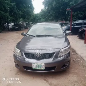 Toyota Corolla LE 4dr Sedan (1.8L 4 cyl 4A) 2009 Gray