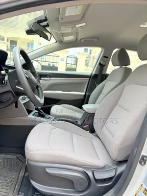 Hyundai Elantra 2019 Silver