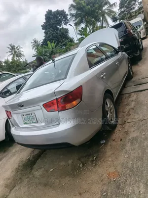 Kia Cerato 2011 Silver
