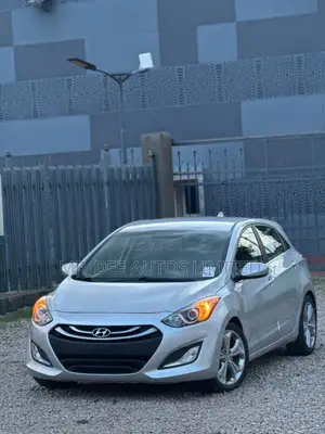 Hyundai Elantra 2014 Silver