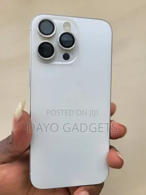 Apple iPhone 15 Pro Max 256 GB White