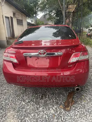 Toyota Camry 2010 Red