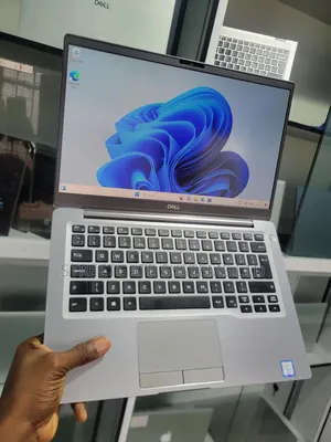 Laptop Dell Latitude 7400 8GB Intel Core i7 SSD 256GB