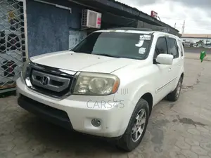 Honda Pilot 2011 White