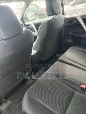 Toyota RAV4 XLE 4dr SUV AWD (2.5L 4cyl 6A) 2015 Black