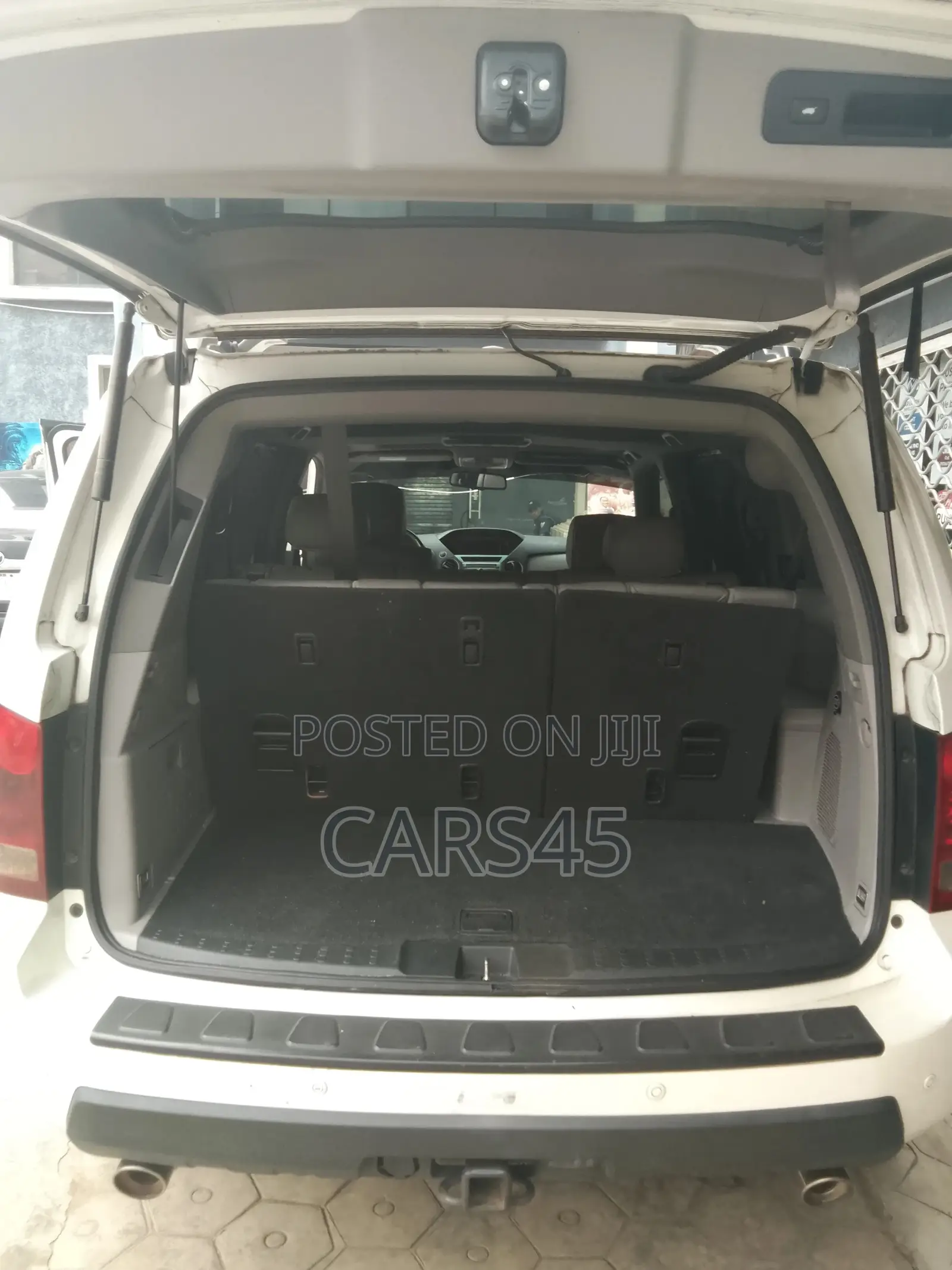 Honda Pilot 2011 White
