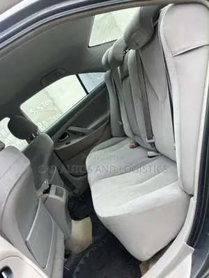 Toyota Camry LE 4dr Sedan (2.4L 4cyl 5A) 2009 Gray