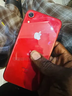 Apple iPhone XR 64 GB Red