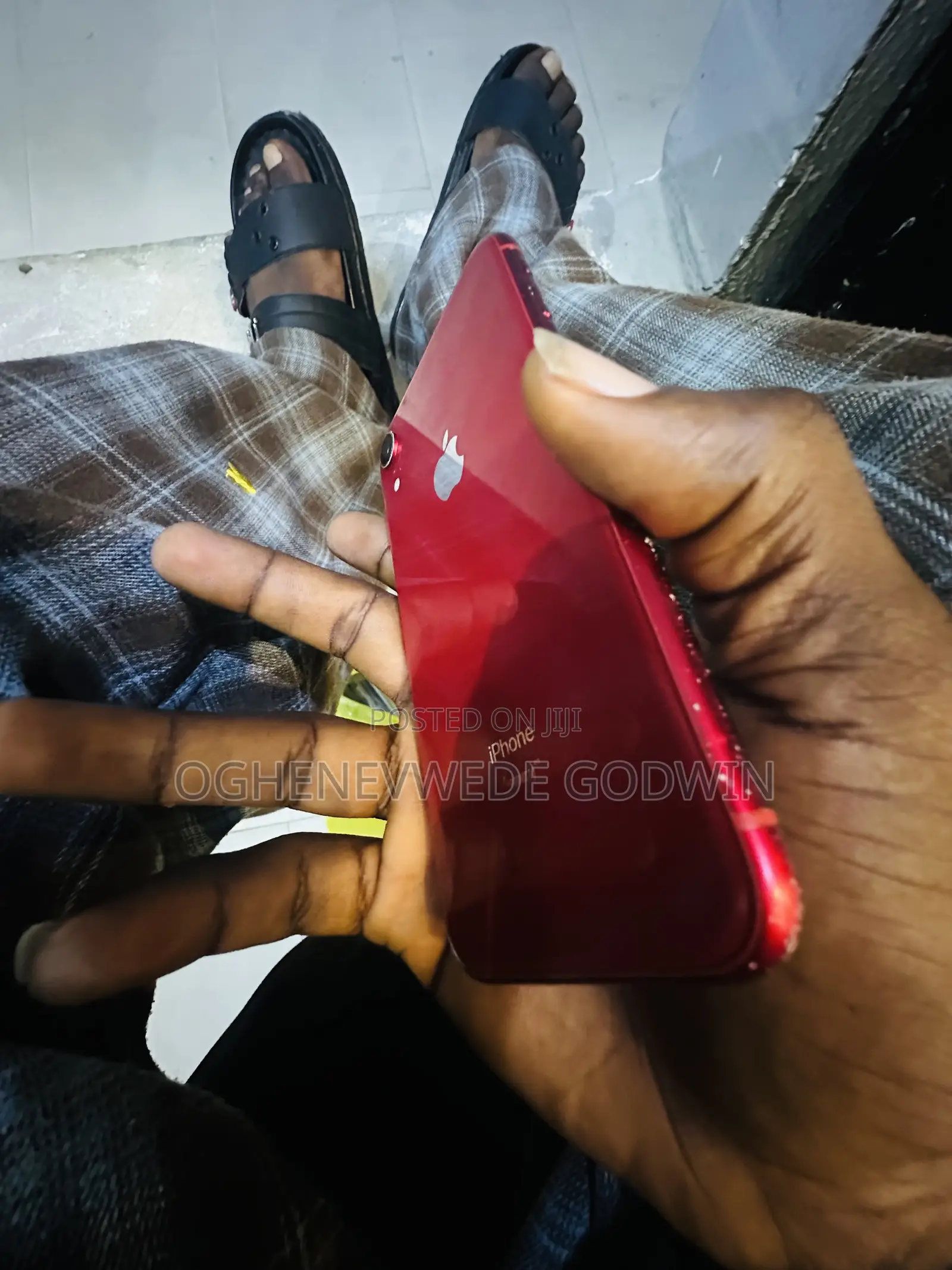 Apple iPhone XR 64 GB Red