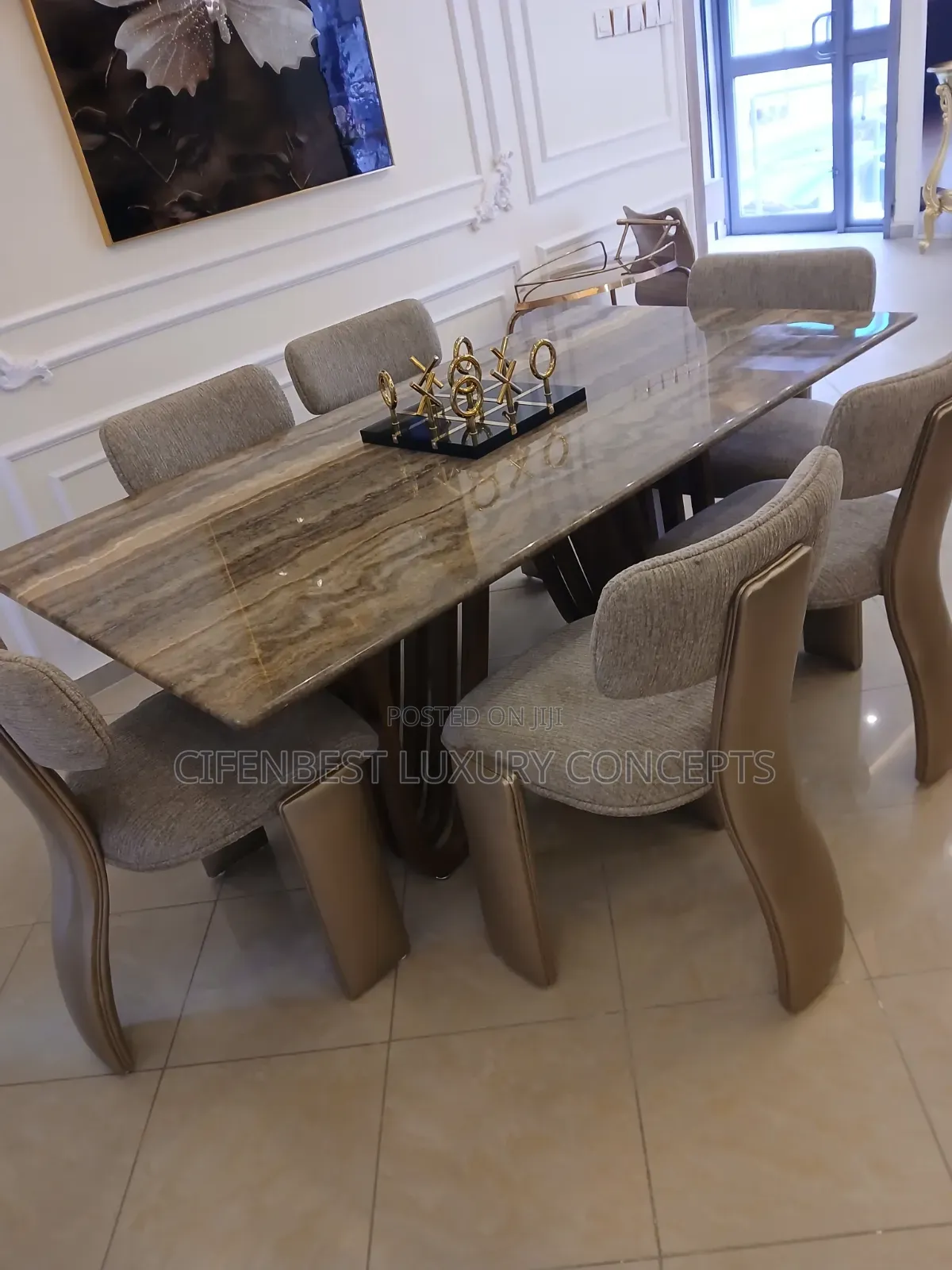 Six Seaters Turkey Dinning Table Set