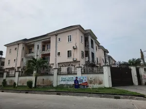 3bdrm Apartment in Lekki Conservation, Chevron for rent